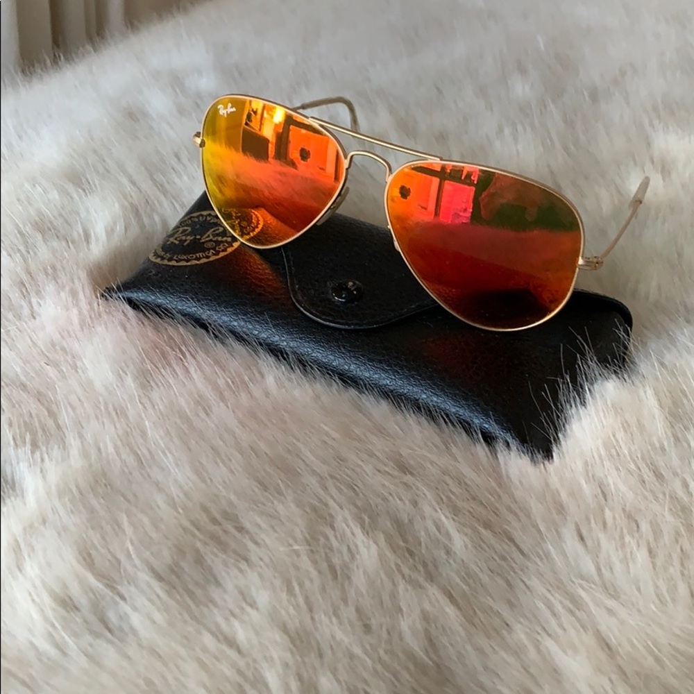 Authentic Ray Ban Aviators RB3025 in Orange Flash